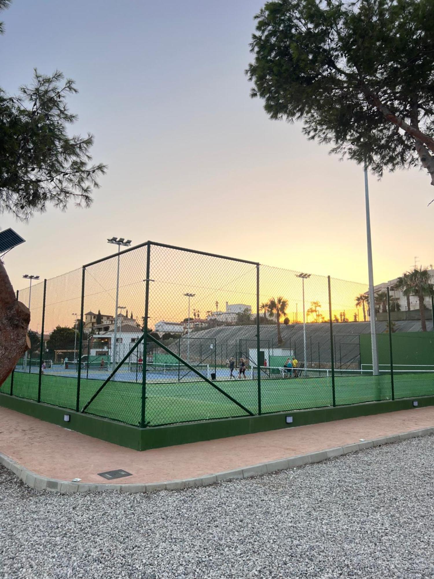 Piso Con Ac, Piscina Y Pista De Padel Y Tenis En Aguilas Luaran gambar